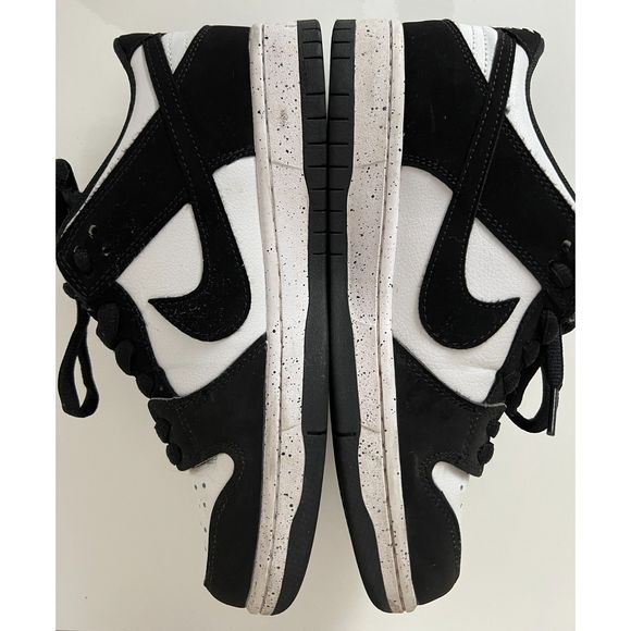 Nike SB Dunk Low Pro Retro "Pandas" 2022. Size 7(M)/8.5(W). - Picture 8 of 11